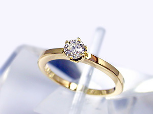 K18ダイヤモンドファッションリングリフォーム 低目の立爪に 宝石のユーマン ジュエリーリフォーム 宝石貴金属ショップ